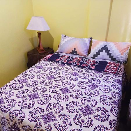 Blue Nest Apartment Манила Экстерьер фото
